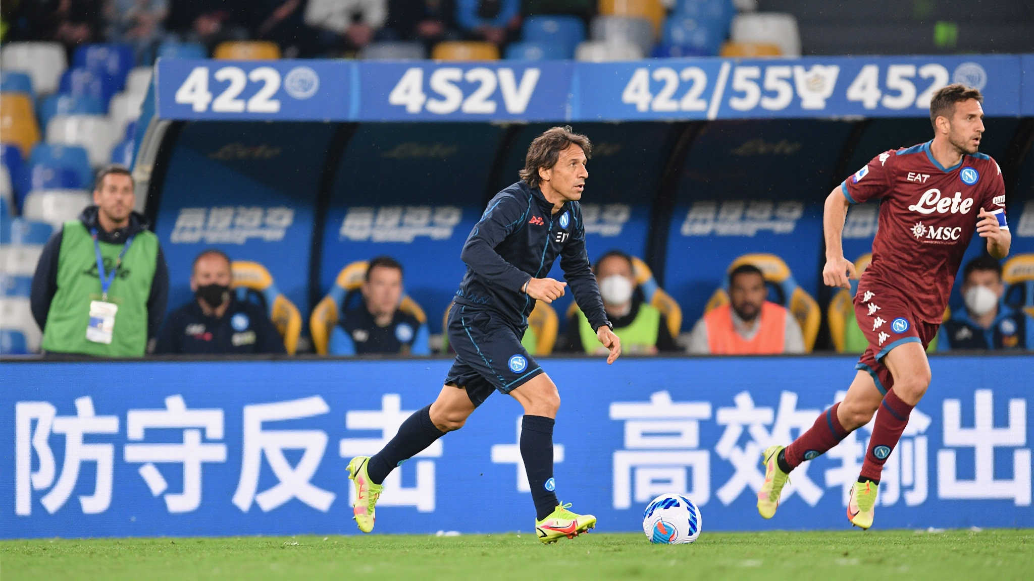 欧冠梦碎,小因扎吉转战沙特追新篇章 过往,小因扎吉擅长“防守反击+高效输出”的打法,以