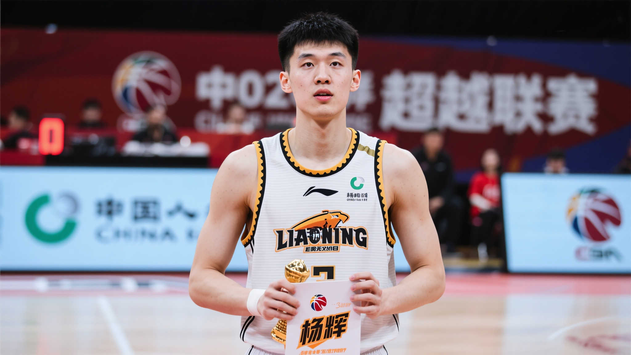 探长:杨曦皓、逄砚钧和卢骏拟角逐选秀,杨曦皓有望问鼎状元 尤其对于杨曦皓而言,他早已显现了超越平凡之处——不